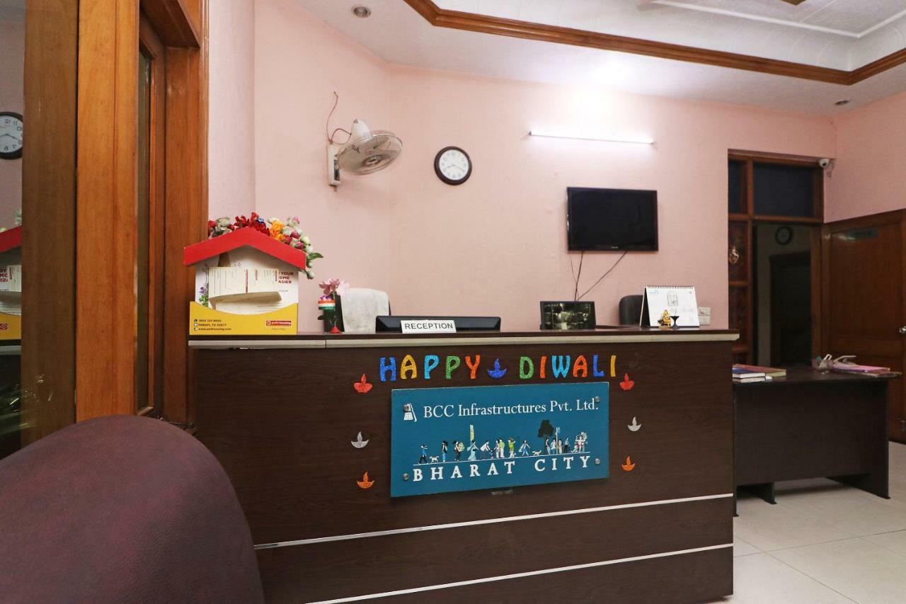 Oyo 24672 Bharat Hotel Delhi (National Capital Territory of India)